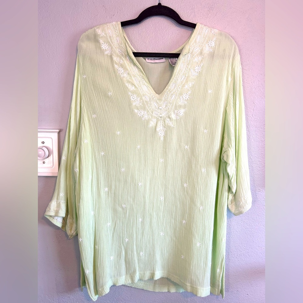 C.D Daniels Women's Size 2X Lime Green Embroidered Knit Peasant Tunic Boho Top